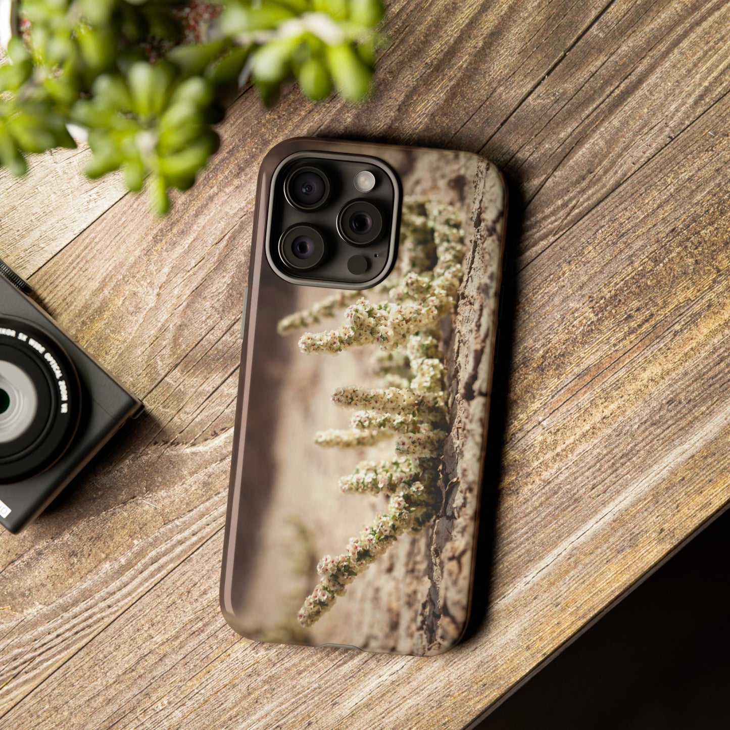 Resilient Life in the Badlands - Phone Case