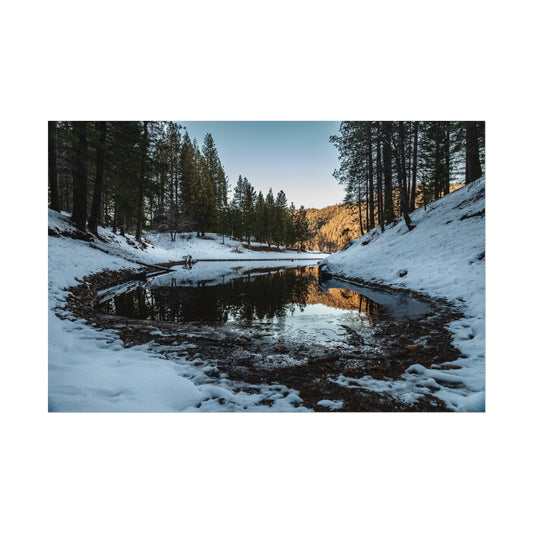 Tranquility at Lake Siskiyou - Poster